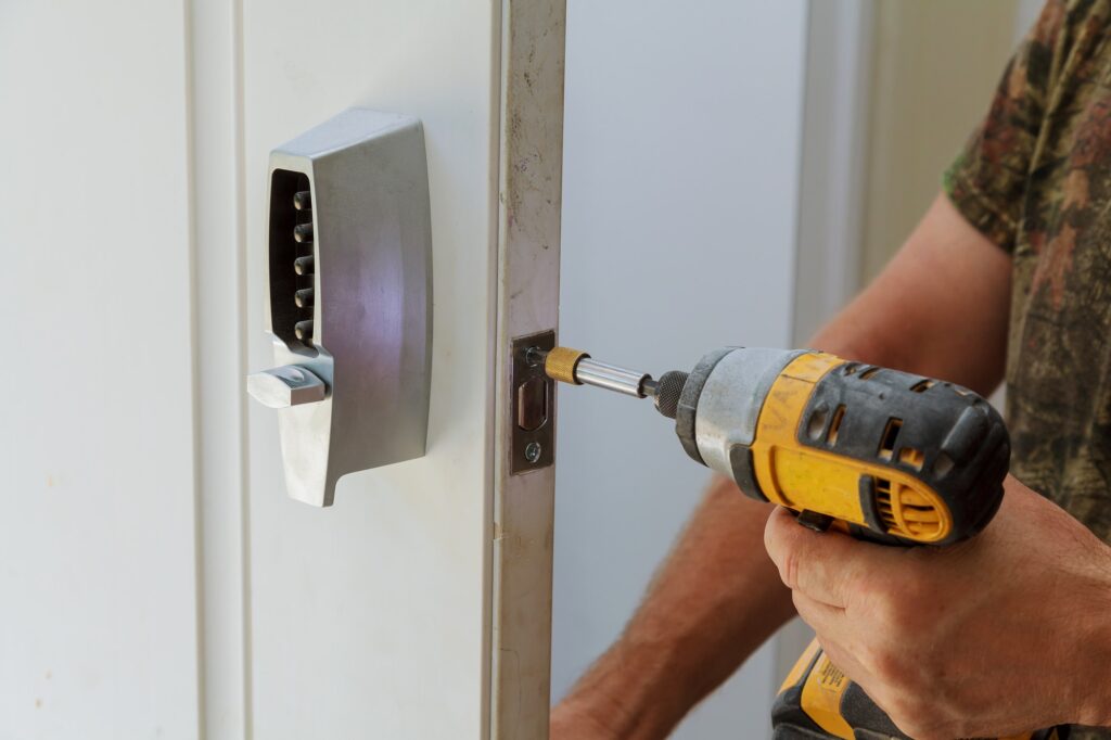 installing of the sliding door with lock key security